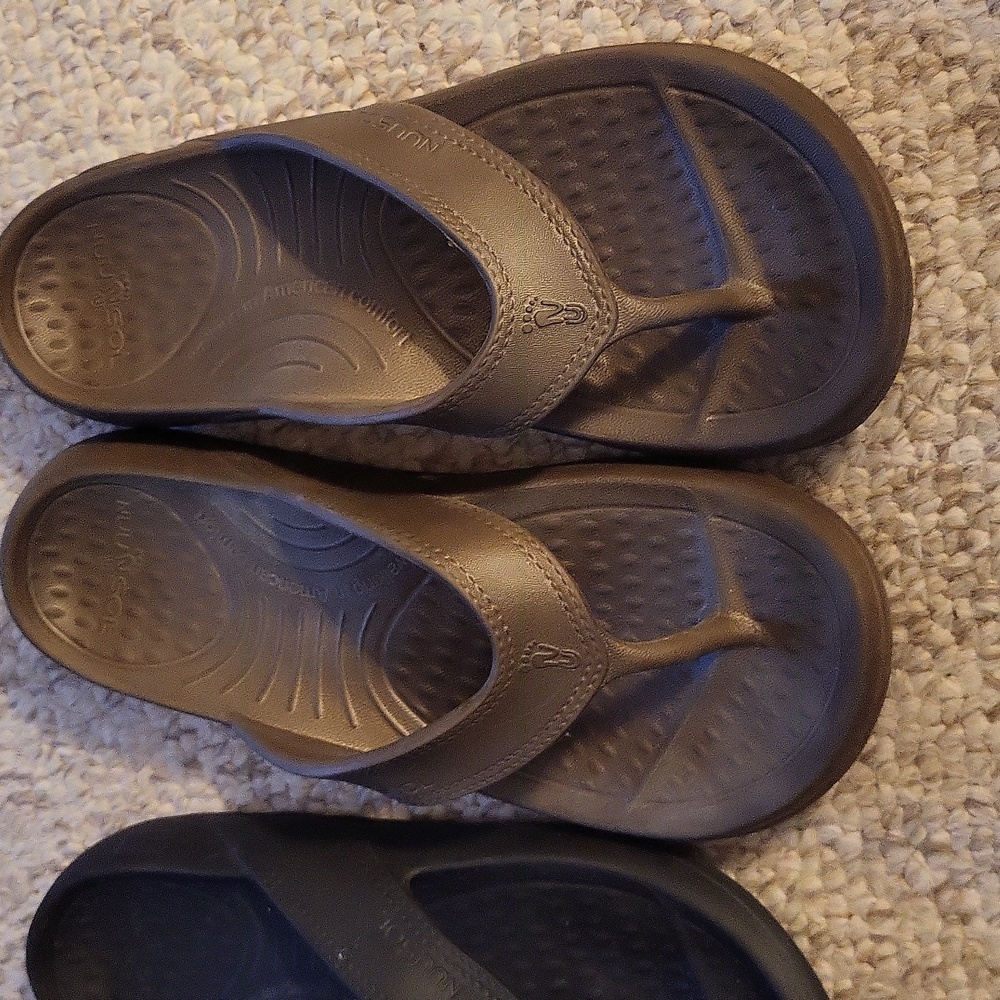NuuSol Navy Black And Taupe Flip Flops Sandals Womens 7M - Picture 2 of 7